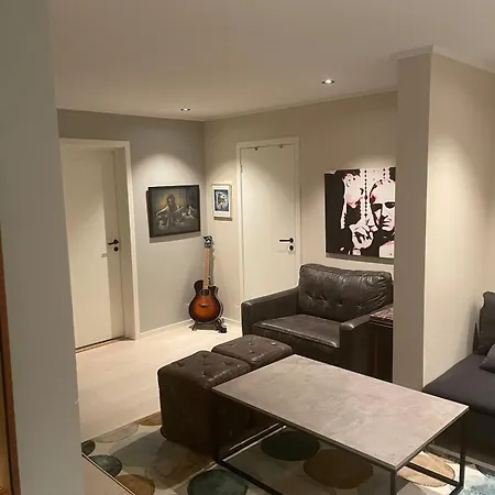 Villa Luxury With Jacuzzi Next To Golf Club *