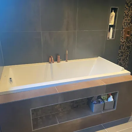 Villa Luxury With Jacuzzi Next To Golf Club *