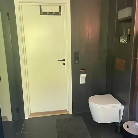 Luxury With Jacuzzi Next To Golf Club