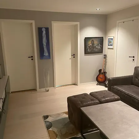 Luxury With Jacuzzi Next To Golf Club