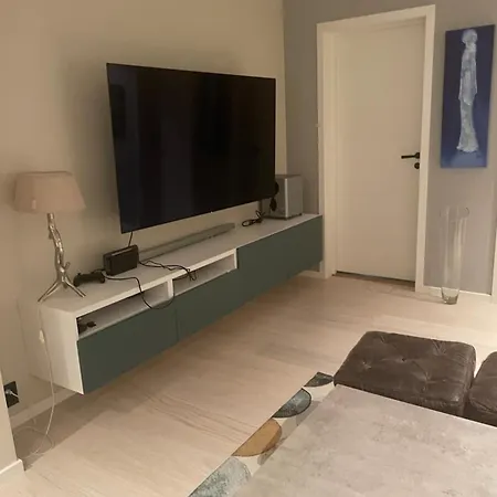 Luxury With Jacuzzi Next To Golf Club * Oslo